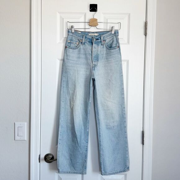 LEVI’S Premium Ribcage Straight Ankle Jeans in Middle Road Size 26 - Picture 9 of 16